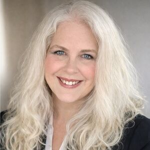 Meet your Posher, Monique